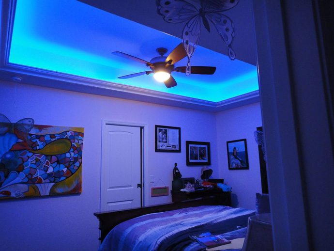 blue color room lighting with rgb led strip 5050